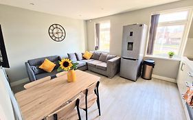 Central Reading Modern 3Br Flat - Walk To Station And High Street