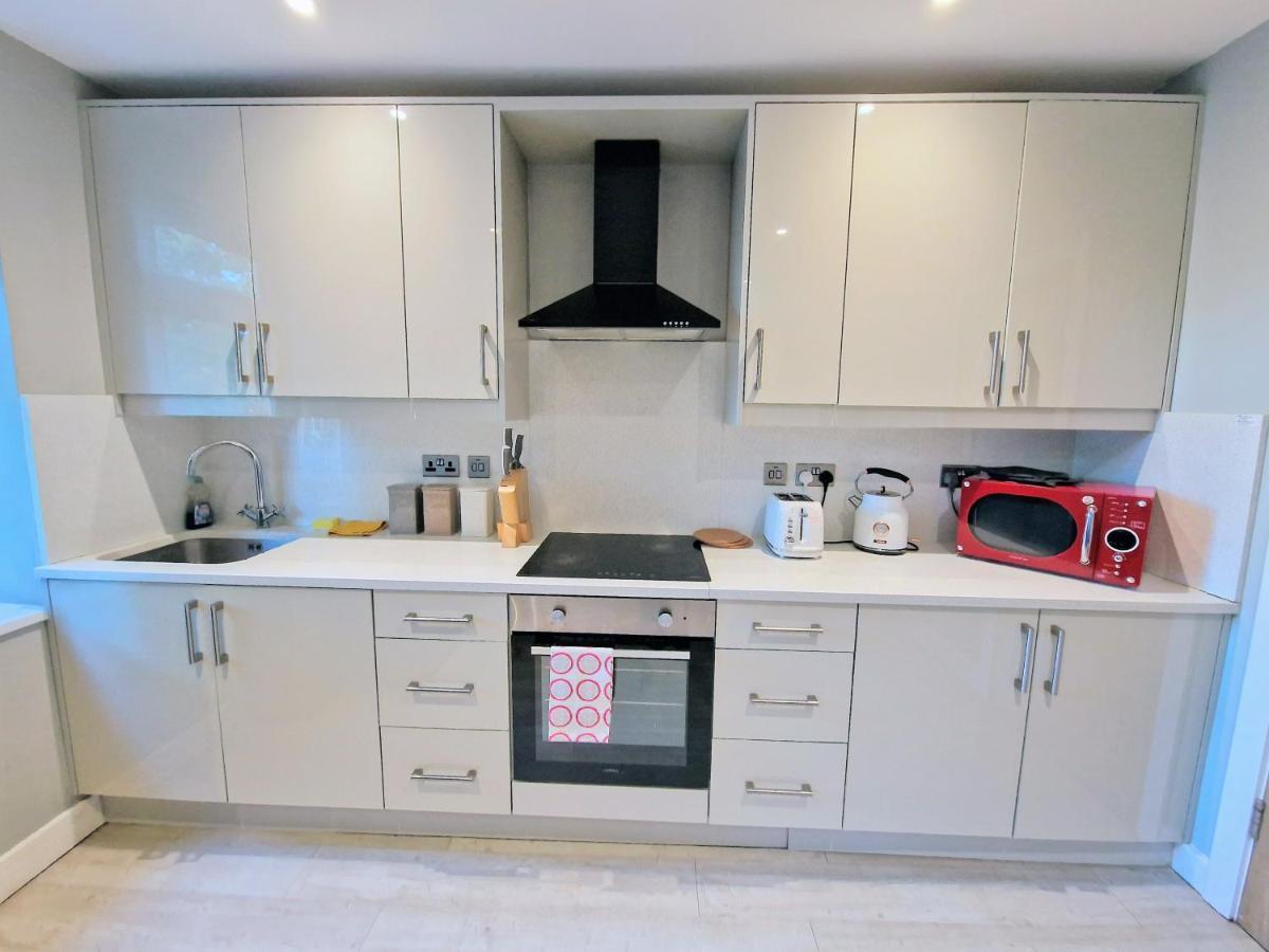 Central Reading Modern 3Br Flat - Walk To Station And High Street Exterior photo